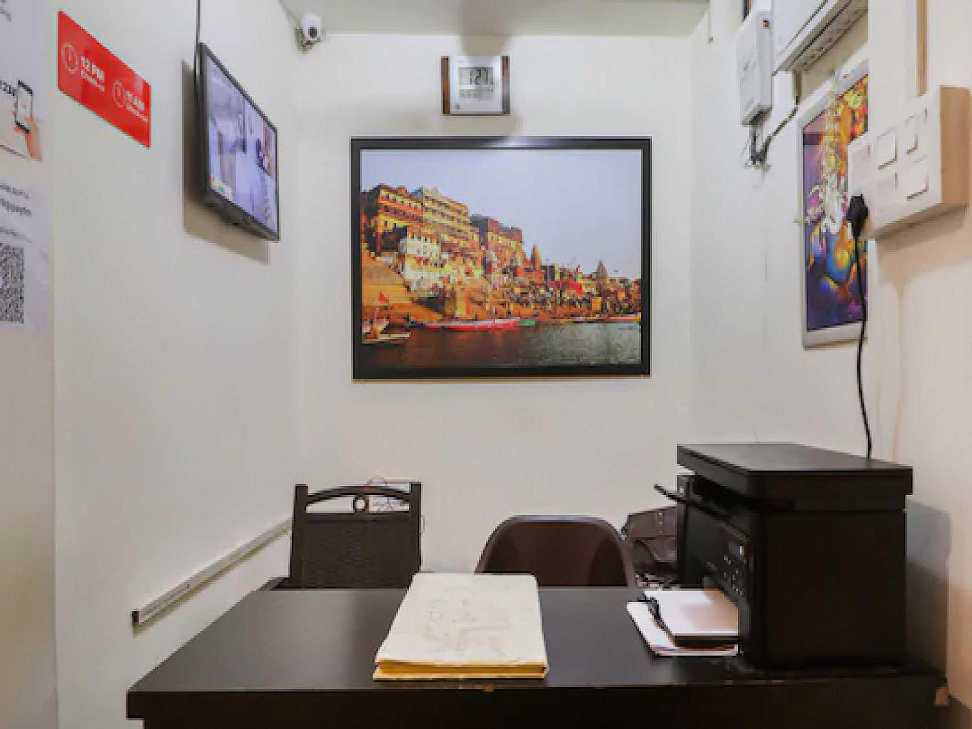 Hotel O Golden Cafe Csennai Kültér fotó